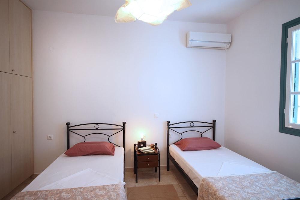 Zanart Maisonette Tripiti Exterior photo